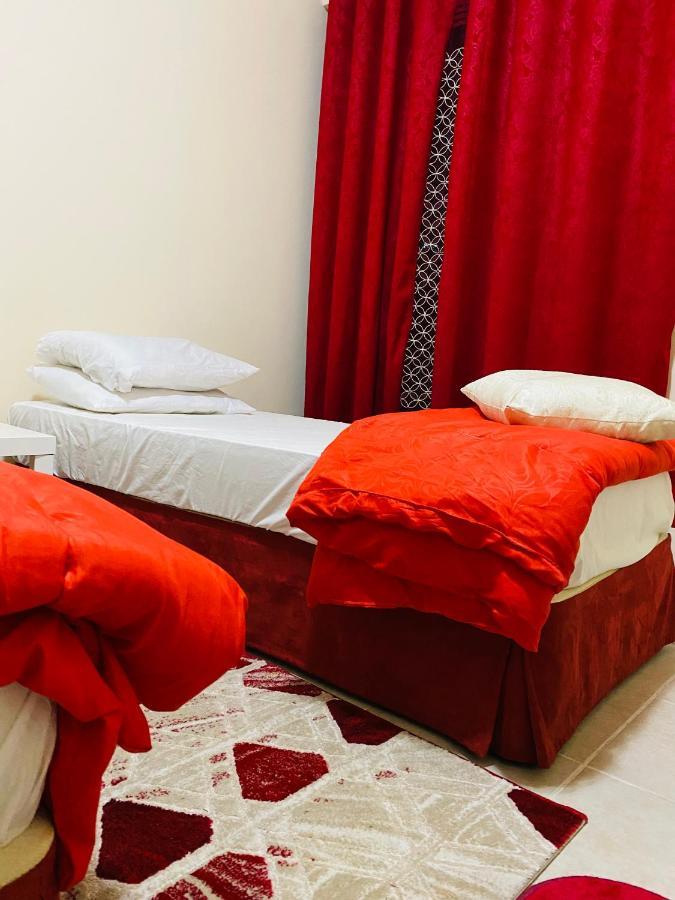 Nash Guest House Females Only Dubai Eksteriør billede